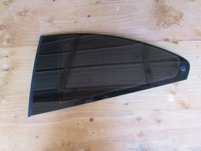 BMW Quarter Panel Vent Window Glass, Left 51368209403 E46 323Ci 325Ci 330Ci M3 Coupe Only